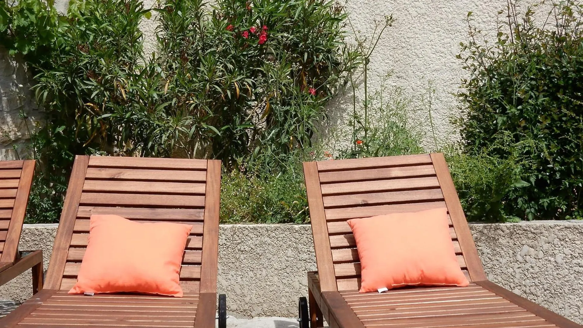 Amazing Apartment In Lanas With Large Garden